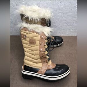 Sorel Kids Snow Boots in Black and Tan